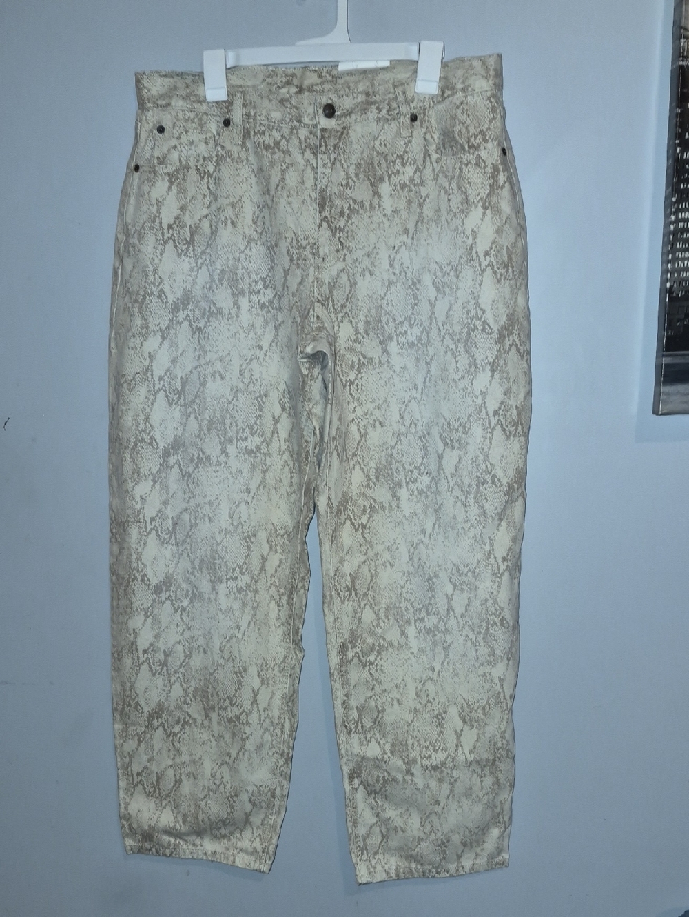 KBB BY KAHLANA BARREL-Leg Snake-Print Jeans in Cream